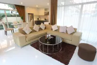 AnB pool villa Glass house close to Jomtien beach