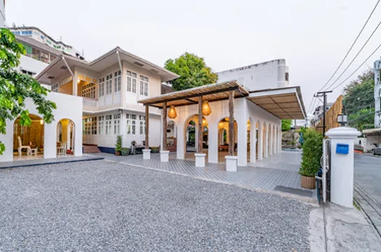 รูปภาพของบ้านขาว