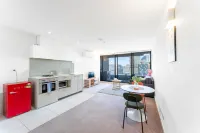 Prime CityView - Steps from Southern Cross