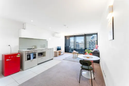 Prime CityView - Steps from Southern Cross