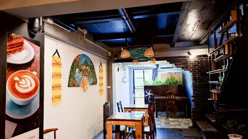 Nature's Heaven Hostel - Mountain view