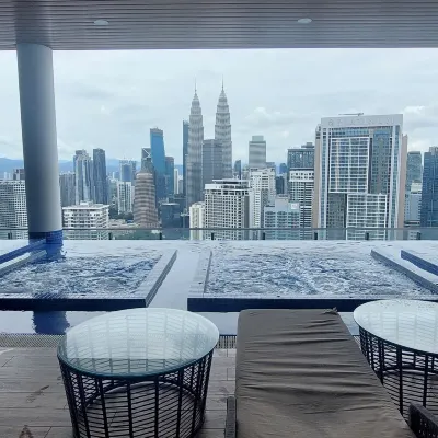The colony by infintum klcc by Forwardam Các khách sạn gần Thủy cung Aquaria KLCC