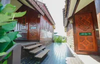 บ้านไม้กา-ตูน รีสอร์ต - 2 ดาว