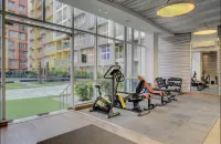 Sealavie Riverfront Stay with Private Viewpoint - 健身房