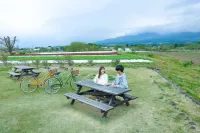 New 99m² home with private sauna and Mt. Asama view, near Karuizawa Outlet and Sora Building. Hotels in Miyota