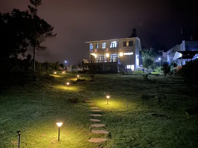 MyGarden Nam Phuong Lakeview Hotel di B Lá