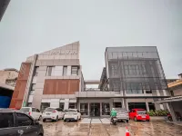 M-LIVIN Dorm Hotel Hotels in Semabung Lama