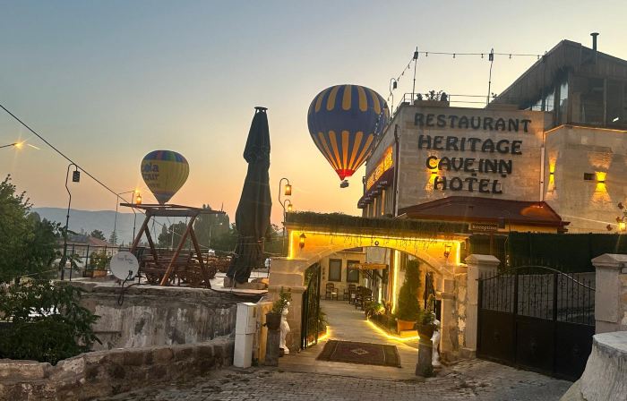 HERITAGE CAVE INN