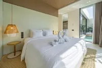Garden village 4 - Modern 2BR villa with Private Pool and Garden - Infinity Pools