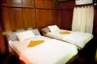 Ngangeni Family Homestay - Airport Shuttle