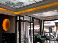 Denizli Hotel アクサライ周辺のホテル