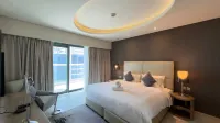 Luxury 1BR at Paramount Residences with Pool Gym & Parking - New