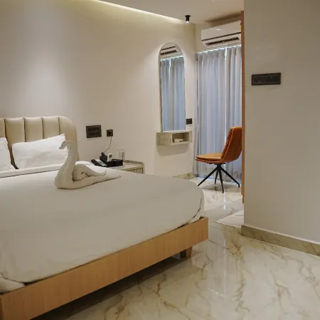 Hotel Shell Mark