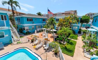 Beach 2 blocks away! Heated Pool, Waterview Suite!
