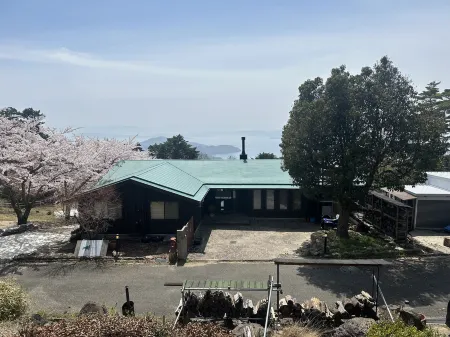 SHODOSHIMA PRIVATE CAMP SITE Отели в г. уезд Сёдзу