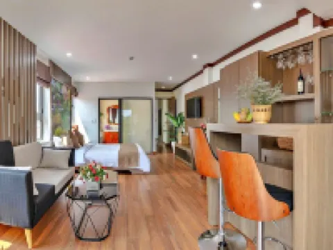 S79 Khai Ngoc Hotel โรงแรมในด่าหลัต