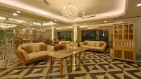 FlxHo Horizon ONE - Luxury Hotel & Residences Golf Course Road, 2 Min from 42-43 Metro Station