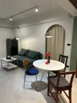 Mid-century modern stay - “Kasa Haus” - Pensions