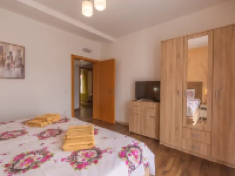 Villa Sunny Hill Hoteles en Podostrog