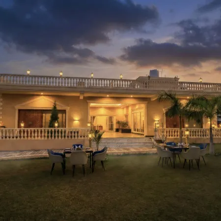 Radsum- Luxury Farmhouse & Resort