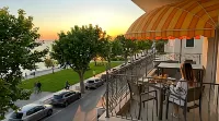 Beachfront Apartment Sea View & Terrace Costa Azzurra Grado