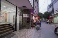 E13 Hotel& Apartmment My Dinh - 2 stjerner