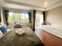Baan Hug Ubon Pool villa - parking