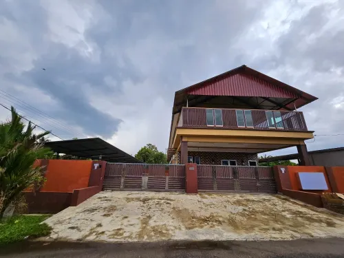 The Blue Guest House, WiFi, Free Parking, Aulong - WiFi