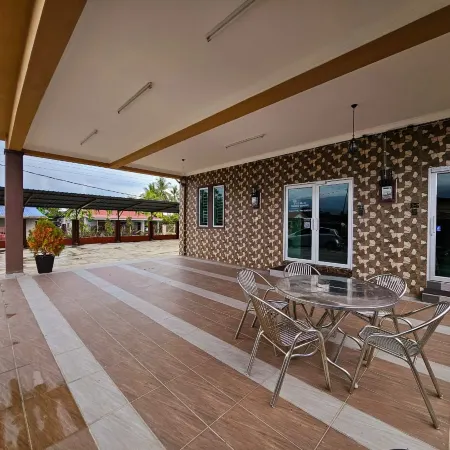 The Blue Guest House, WiFi, Free Parking, Aulong