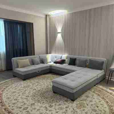 Modern Apartment | 5 Min to Metro | City Center Others