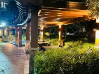 We Vibe Condo Stay at 81 Newport Blvd across the airport NAIA 3 Hotels near Ninoy Aquino International Airport