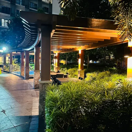We Vibe Condo Stay at 81 Newport Blvd across the airport NAIA 3