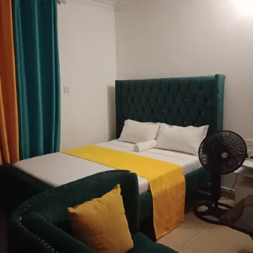 Royal Studio Apartments