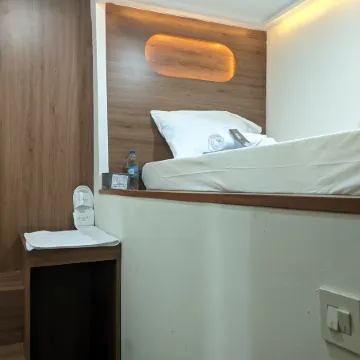 Shakti Sleep Pasar Baru Отели рядом с достопримечательностью «Собор Джакарты»