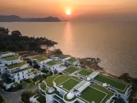 Pure Sunset Beach - By Mikihollick Hotels in Na Jomtien