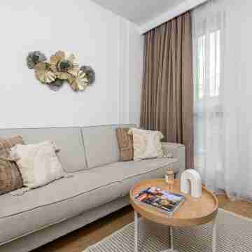 Lumina 4-room apartment near the city center Rooms