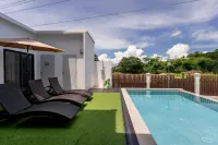 9 BR Pool Villa near Shopping Mall. - Villas