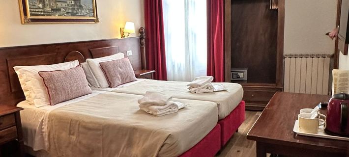 Hotel Nizza Hotels in Florens