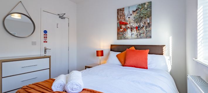 Contractor friendly 6 bed all en suite house Ξενοδοχεία στην πόλη Πήτερμπορο