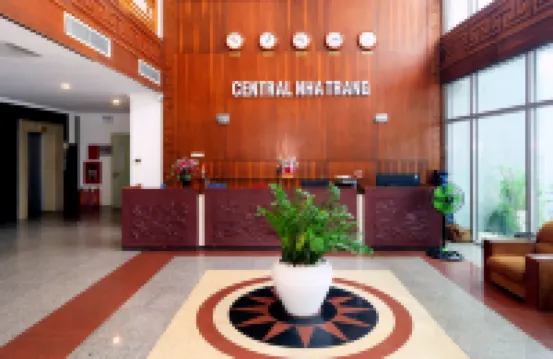 Holiday Central Nha Trang