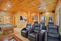 Cozy Mountain Retreat with Private Hot Tub - Bungalows
