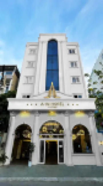 A In Hotel Atistar Các khách sạn gần Công Viên Nhạc Nước Van Phuc City