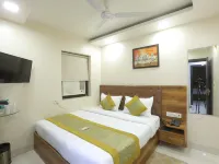 HOTEL TRITON GRAND Hotels near JNU