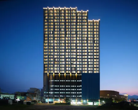 The Hotel Sokcho Hotels in Sokcho-si