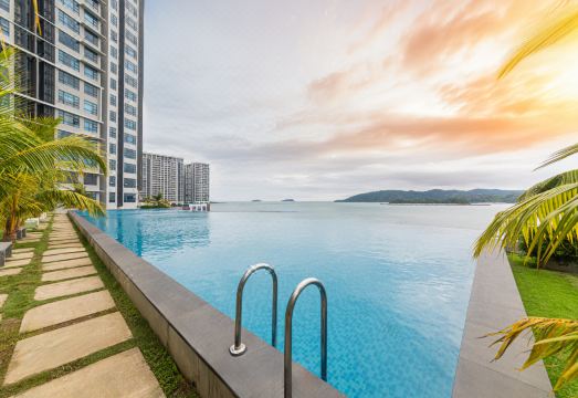 Charis Seaview Suites 이미지
