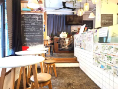 โซล คิวบ์ อีแทวอน - โฮสเทล