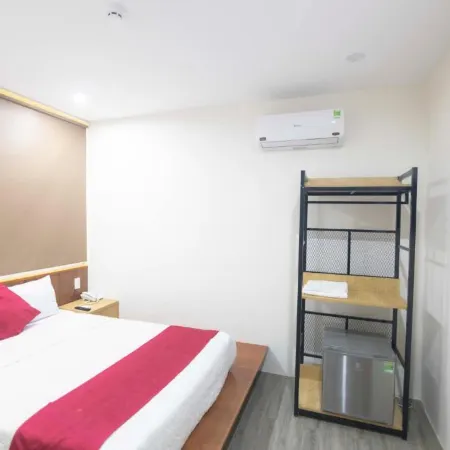 Hoang Bach Hotel Отели рядом с достопримечательностью «Пляж Бэк»