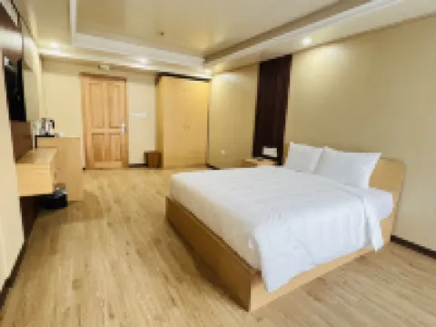 Thien An Hotel Hotels in Huong Thuy