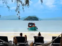 Royal C Beach Resort Hotels near Long Set Beach