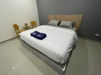 999 Resort service Room Hotels in Pluak Daeng